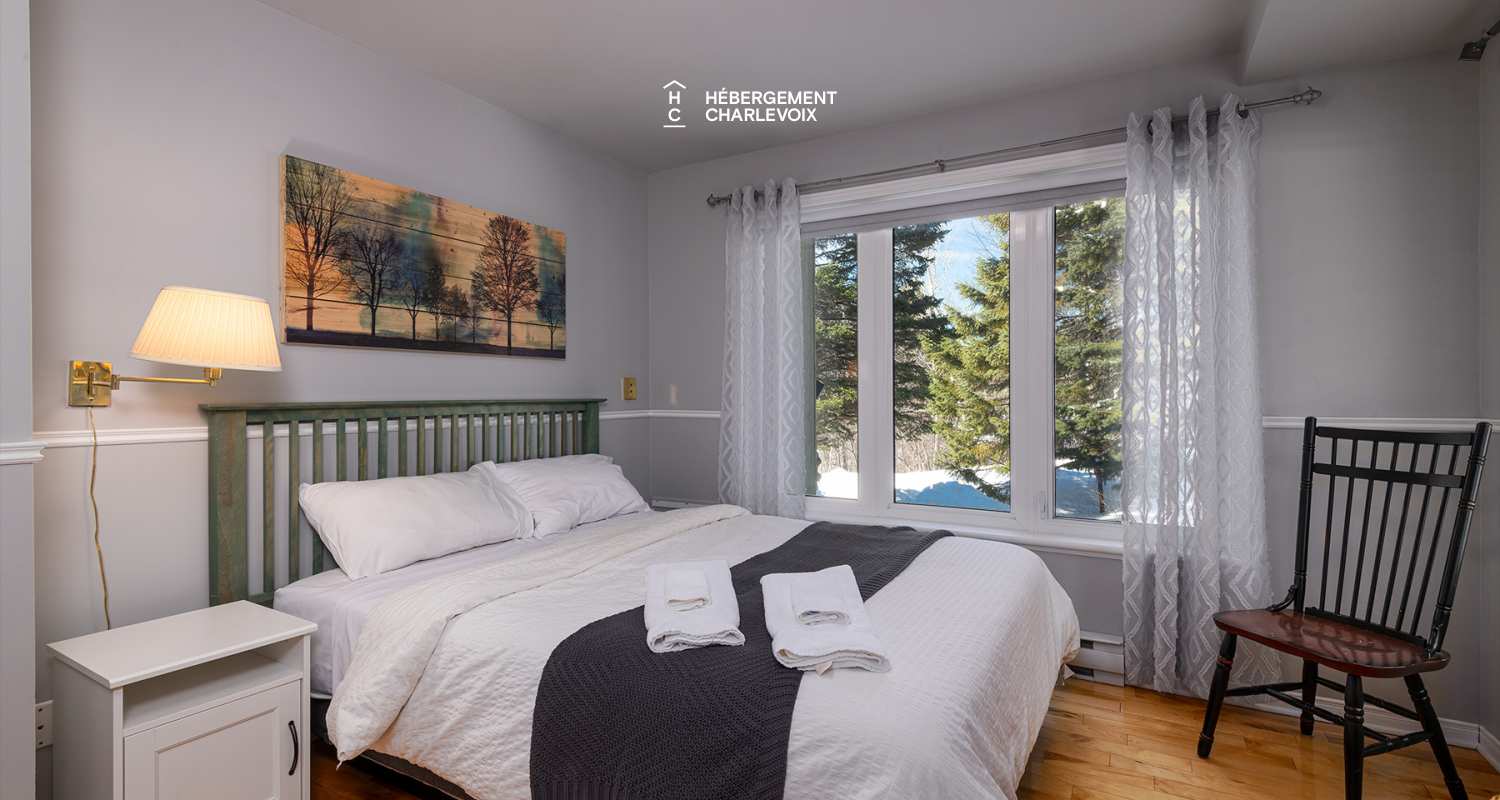 ATM-279 - Inviting Villa with breathaking views: Perfect for gatherings and exploring beautiful Charlevoix!